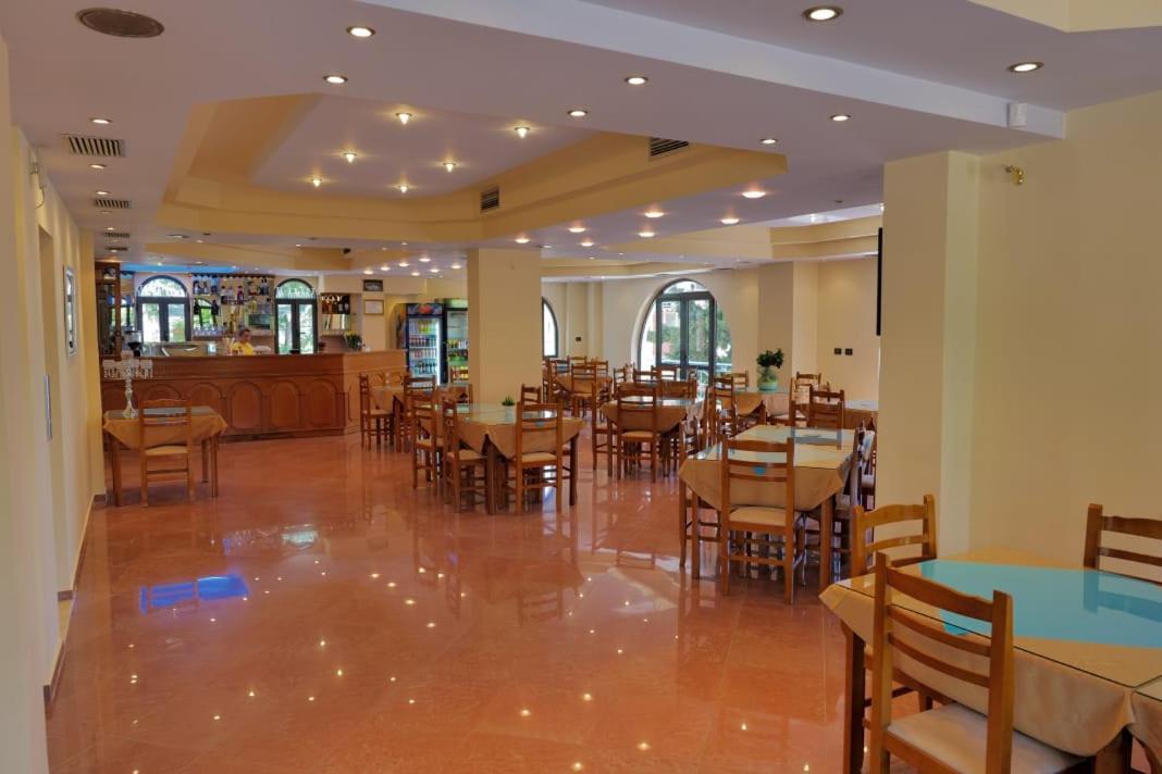 Blue Heaven Hotel Saranda Zewnętrze zdjęcie