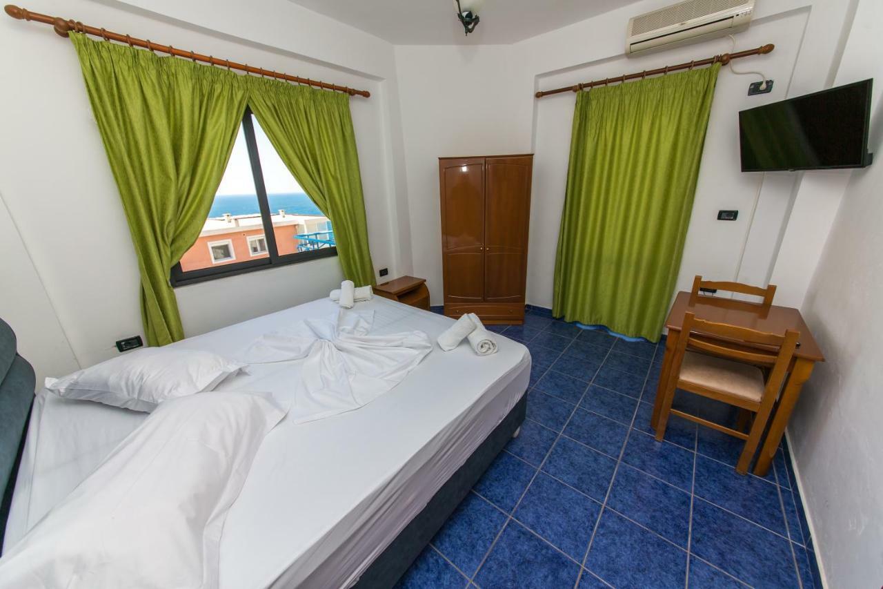 Blue Heaven Hotel Saranda Zewnętrze zdjęcie